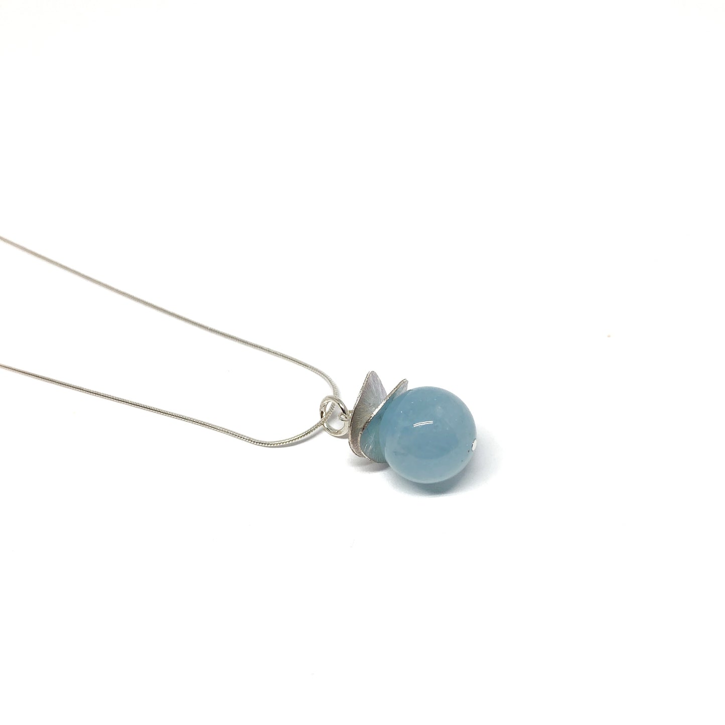 Acorn Brushed Double Petals Necklace